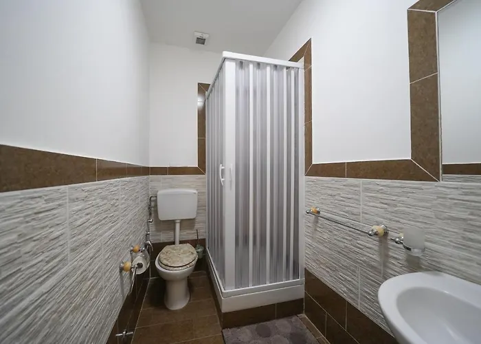 Florinda 3* ナポリ