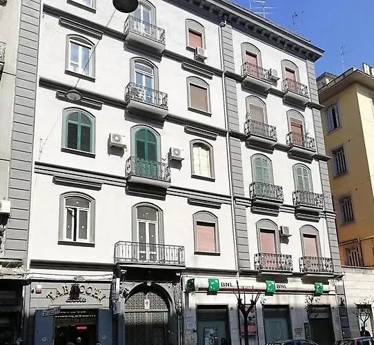 Florinda 3* ナポリ