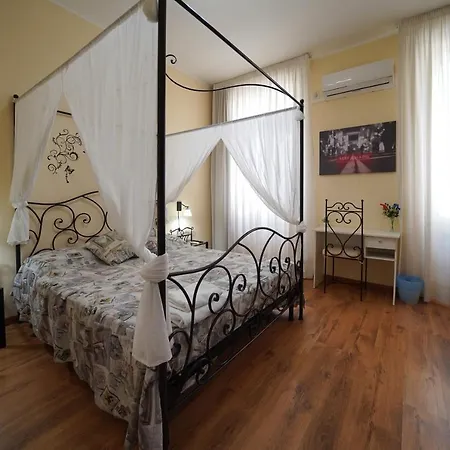Florinda Bed and breakfast Nápoles