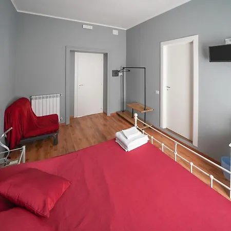 Florinda 2* Naples
